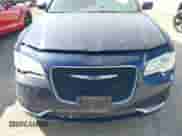 2016 Chrysler 300 Anniversary Edition с VIN 2C3CCAAG7GH142104, выставлен на аукционе IAAI как лот 43230655 с пробегом 106 528 миль миль и . История ставок и продаж доступна на DreamBid. Изображение 6.