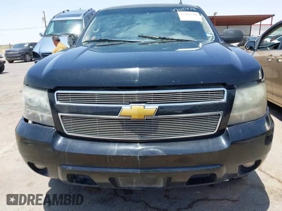 2013 Chevrolet Suburban LT with VIN 1GNSCJE02DR176393, listed as a IAAI auction lot 42483598 with 266,075 mi miles and . Bid and sale history available at DreamBid. Image 12.