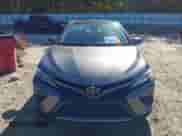 2020 Toyota Camry XSE z VIN 4T1K61AKXLU882574, wystawiony jako IAAI lot #43349578 z przebiegiem 60 611 mil mil oraz . Historia ofert i sprzedaży dostępna na DreamBid. Obrazek 12.