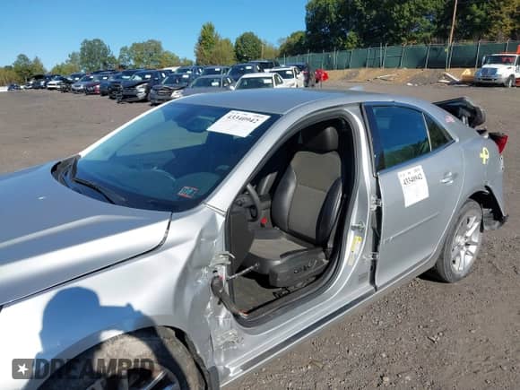 2015 Chevrolet Malibu LT с VIN 1G11C5SL3FF250363, выставлен на аукционе IAAI как лот 43340942 с пробегом 30 277 миль миль и . История ставок и продаж доступна на DreamBid. Изображение 6.