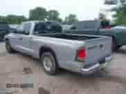 2000 Dodge Dakota z VIN 1B7GL22X7YS781191, wystawiony jako IAAI lot #42498147 z przebiegiem 283 341 mil mil oraz . Historia ofert i sprzedaży dostępna na DreamBid. Obrazek 3.