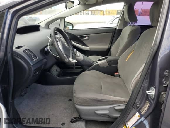 2015 Toyota Prius Two with VIN JTDKN3DU3F0398502, listed as a Copart auction lot 84655455 with 284,344 mi miles and Salvage title. Bid and sale history available at DreamBid. Image 7.
