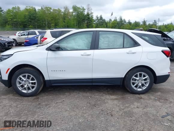 2023 Chevrolet Equinox LS z VIN 3GNAXSEG1PL124784, wystawiony jako IAAI lot #42322691 z przebiegiem 25 021 mil mil oraz . Historia ofert i sprzedaży dostępna na DreamBid. Obrazek 14.
