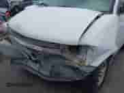 2003 Chevrolet Astro Cargo z VIN 1GCDM19XX3B137256, wystawiony jako IAAI lot #41807199 z przebiegiem 134 275 mil mil oraz . Historia ofert i sprzedaży dostępna na DreamBid. Obrazek 6.