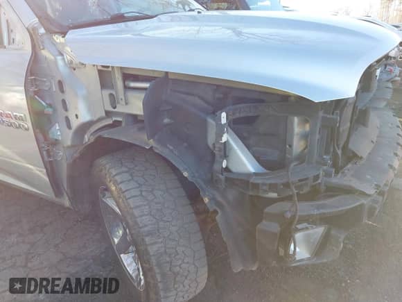 2018 Ram 1500 Tradesman с VIN 1C6RR7FT5JS186896, выставлен на аукционе IAAI как лот 41645578 с пробегом 77 869 миль миль и . История ставок и продаж доступна на DreamBid. Изображение 6.