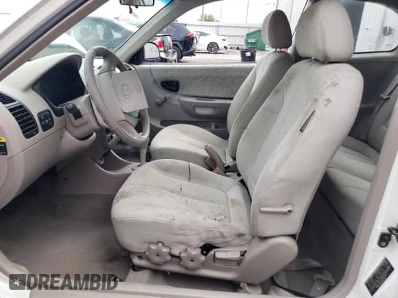 2004 Hyundai Accent GL с VIN KMHCG35C84U285750, выставлен на аукционе Copart как лот 85443094 с пробегом 167 169 миль миль и Списание • Salvage title. История ставок и продаж доступна на DreamBid. Изображение 7.