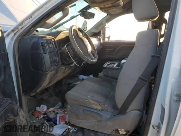 2017 Chevrolet Silverado 3500HD Work Truck с VIN 1GC4KYCY0HF198664, выставлен на аукционе Copart как лот 84520084 с пробегом 190 076 миль миль и Списание • Salvage title. История ставок и продаж доступна на DreamBid. Изображение 7.