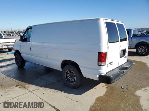 2013 Ford Econoline Cargo Commercial с VIN 1FTNE2EL4DDA17968, выставлен на аукционе Copart как лот 85915644 с пробегом 428 972 миль миль и Списание • Salvage title. История ставок и продаж доступна на DreamBid. Изображение 2.