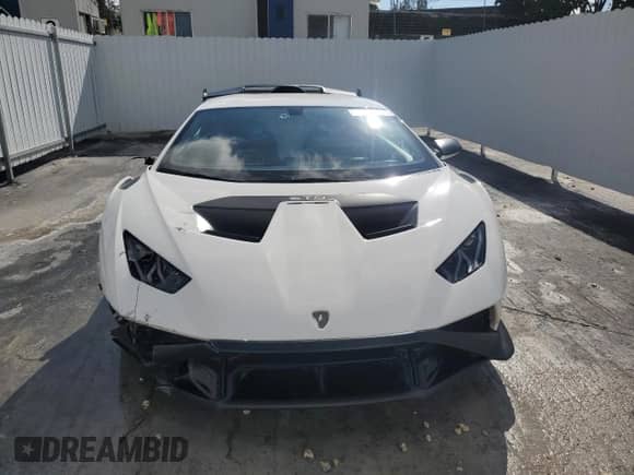 2023 Lamborghini Huracan with VIN ZHWUA6ZX2PLA23641, listed as a Copart auction lot 70022855 with 7,606 mi miles and Non repairable. Bid and sale history available at DreamBid. Image 5.