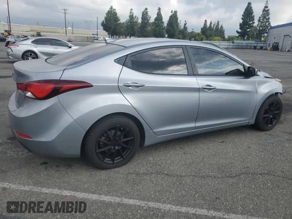 2016 Hyundai Elantra SE with VIN 5NPDH4AE3GH666777, listed as a Copart auction lot 71273345 with 131,549 mi miles and Salvage title. Bid and sale history available at DreamBid. Image 3.