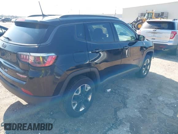2018 Jeep Compass Trailhawk с VIN 3C4NJDDBXJT403901, выставлен на аукционе IAAI как лот 43123640 с пробегом 103 211 миль миль и . История ставок и продаж доступна на DreamBid. Изображение 4.