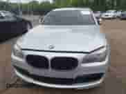 2012 BMW 7 Series 750i xDrive z VIN WBAKC6C58CC396561, wystawiony jako IAAI lot #42700568 z przebiegiem 135 433 mil mil oraz . Historia ofert i sprzedaży dostępna na DreamBid. Obrazek 12.