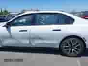 2025 BMW 7 Series 740i xDrive z VIN WBA33EH01SCU96544, wystawiony jako IAAI lot #42640870 z przebiegiem 4 222 mil mil oraz . Historia ofert i sprzedaży dostępna na DreamBid. Obrazek 14.