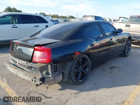 2007 Dodge Charger with VIN 2B3KA43RX7H725071, listed as a IAAI auction lot 43316150 with 224,083 mi miles and . Bid and sale history available at DreamBid. Image 4.