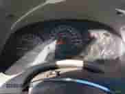 2005 Chevrolet TrailBlazer LT z VIN 1GNDT13S852324005, wystawiony jako IAAI lot #43286785 z przebiegiem 163 166 mil mil oraz . Historia ofert i sprzedaży dostępna na DreamBid. Obrazek 7.