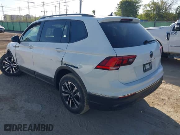 2023 Volkswagen Tiguan S с VIN 3VVRB7AX1PM118217, выставлен на аукционе IAAI как лот 43093705 с пробегом 45 542 миль миль и . История ставок и продаж доступна на DreamBid. Изображение 3.