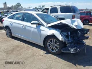 2017 Hyundai Sonata SE с VIN 5NPE24AF0HH472594, выставлен на аукционе IAAI как лот 43299819 с пробегом Не указан миль и . История ставок и продаж доступна на DreamBid. Изображение 1.