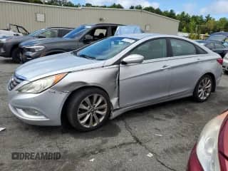 2011 Hyundai Sonata Limited z VIN 5NPEC4AC5BH113316, wystawiony jako Copart lot #71317075 z przebiegiem 187 384 mil mil oraz Szkoda całkowita • Salvage title. Historia ofert i sprzedaży dostępna na DreamBid. Obrazek 1.