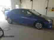 2017 Toyota Prius Two Eco z VIN JTDKARFUXH3528174, wystawiony jako Copart lot #68670595 z przebiegiem 149 740 mil mil oraz Szkoda całkowita • Salvage title. Historia ofert i sprzedaży dostępna na DreamBid. Obrazek 4.