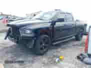 2014 Ram 1500 Express z VIN 1C6RR6FT8ES113103, wystawiony jako IAAI lot #43118869 z przebiegiem 170 043 mil mil oraz . Historia ofert i sprzedaży dostępna na DreamBid. Obrazek 17.