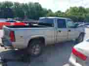 2004 Chevrolet Silverado 2500 LS с VIN 1GCGK23U64F178582, выставлен на аукционе IAAI как лот 42740464 с пробегом Не указан миль и . История ставок и продаж доступна на DreamBid. Изображение 13.