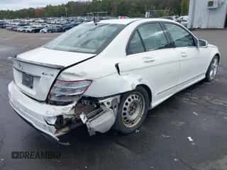 2010 Mercedes-Benz C 300 Sport с VIN WDDGF8BB3AR125040, выставлен на аукционе IAAI как лот 43392392 с пробегом 135 072 миль миль и . История ставок и продаж доступна на DreamBid. Изображение 4.