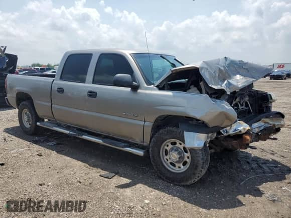 2003 Chevrolet Silverado 1500HD LS with VIN 1GCGC13U73F118395, listed as a Copart auction lot 53743745 with Not provided miles and Salvage title. Bid and sale history available at DreamBid. Image 4.