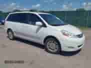 2010 Toyota Sienna XLE с VIN 5TDYK4CC3AS324956, выставлен на аукционе IAAI как лот 42657003 с пробегом 189 749 миль миль и . История ставок и продаж доступна на DreamBid. Изображение 1.