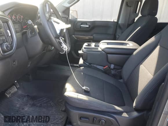 2020 Chevrolet Silverado 1500 RST z VIN 3GCPYEEK1LG381730, wystawiony jako Copart lot #83956844 z przebiegiem 44 844 mil mil oraz Szkoda całkowita • Salvage title. Historia ofert i sprzedaży dostępna na DreamBid. Obrazek 7.