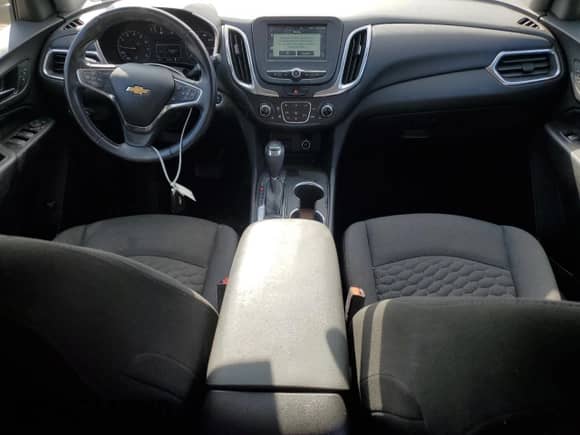 2018 Chevrolet Equinox LT with VIN 3GNAXJEV0JS592110, listed as a Copart auction lot 84802235 with 92,112 mi miles and Clean title. Bid and sale history available at DreamBid. Image 8.