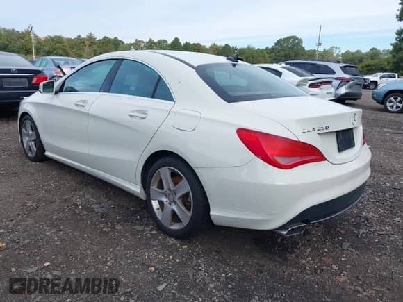 2016 Mercedes-Benz CLA 250 с VIN WDDSJ4EB0GN345281, выставлен на аукционе IAAI как лот 43320287 с пробегом 86 981 миль миль и . История ставок и продаж доступна на DreamBid. Изображение 3.
