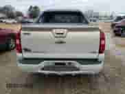 2008 Chevrolet Avalanche 2LT z VIN 3GNEC12068G108069, wystawiony jako Copart lot #47971255 z przebiegiem 268 850 mil mil oraz Szkoda całkowita • Salvage title. Historia ofert i sprzedaży dostępna na DreamBid. Obrazek 6.