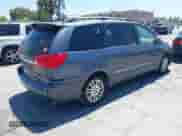 2007 Toyota Sienna XLE z VIN 5TDZK22C87S063469, wystawiony jako IAAI lot #42529973 z przebiegiem 200 238 mil mil oraz . Historia ofert i sprzedaży dostępna na DreamBid. Obrazek 4.