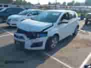 2014 Chevrolet Sonic LS с VIN 1G1JA6SH2E4197320, выставлен на аукционе IAAI как лот 42668981 с пробегом 105 885 миль миль и . История ставок и продаж доступна на DreamBid. Изображение 17.