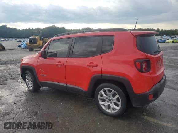 2018 Jeep Renegade Altitude with VIN ZACCJABB2JPG68733, listed as a Copart auction lot 67998775 with 155,471 mi miles and Salvage title. Bid and sale history available at DreamBid. Image 2.
