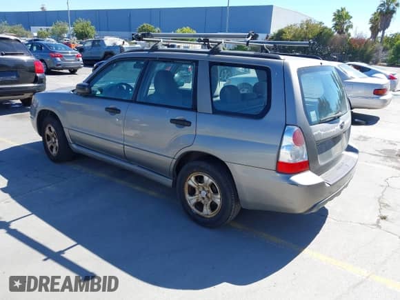 2006 Subaru Forester X with VIN JF1SG63616H736369, listed as a IAAI auction lot 42930378 with 207,626 mi miles and . Bid and sale history available at DreamBid. Image 3.