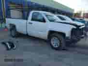 2018 Chevrolet Silverado 1500 LS z VIN 1GCNCNEH2JZ238549, wystawiony jako Copart lot #84554544 z przebiegiem 77 173 mil mil oraz Szkoda całkowita • Salvage title. Historia ofert i sprzedaży dostępna na DreamBid. Obrazek 4.