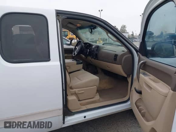 2012 Chevrolet Silverado 1500 LT z VIN 1GCRCSE01CZ225711, wystawiony jako IAAI lot #42954527 z przebiegiem 222 264 mil mil oraz . Historia ofert i sprzedaży dostępna na DreamBid. Obrazek 5.