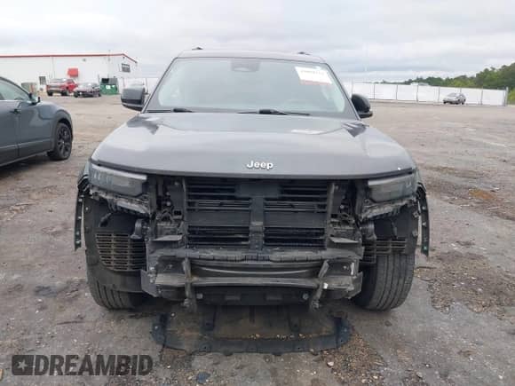 2023 Jeep Grand Cherokee Laredo z VIN 1C4RJJAG8P8714590, wystawiony jako IAAI lot #43094713 z przebiegiem 65 034 mil mil oraz . Historia ofert i sprzedaży dostępna na DreamBid. Obrazek 12.