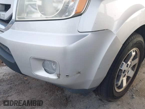 2009 Honda Pilot Touring with VIN 5FNYF38839B022943, listed as a IAAI auction lot 42443006 with 199,184 mi miles and . Bid and sale history available at DreamBid. Image 6.