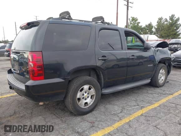 2011 Chevrolet Tahoe LS с VIN 1GNSCAE02BR364800, выставлен на аукционе IAAI как лот 43368230 с пробегом 171 865 миль миль и . История ставок и продаж доступна на DreamBid. Изображение 4.