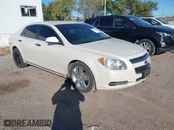 2012 Chevrolet Malibu 3LT z VIN 1G1ZF5E7XCF205473, wystawiony jako IAAI lot #43497428 z przebiegiem 119 915 mil mil oraz . Historia ofert i sprzedaży dostępna na DreamBid. Obrazek 1.