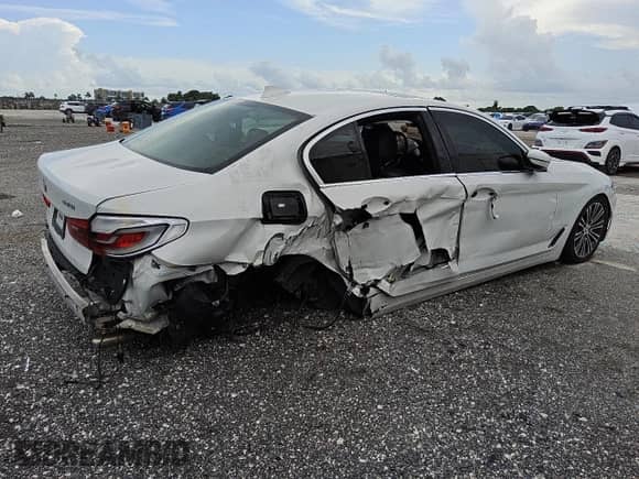 2020 BMW 5 Series 530i с VIN WBAJR3C07LWW64463, выставлен на аукционе Copart как лот 60843685 с пробегом 70 920 миль миль и Чистый • Clean title. История ставок и продаж доступна на DreamBid. Изображение 3.