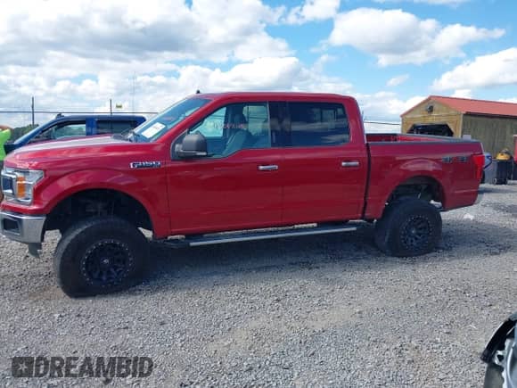 2020 Ford F-150 XL z VIN 1FTEW1E56LKF52934, wystawiony jako IAAI lot #43068115 z przebiegiem 98 928 mil mil oraz . Historia ofert i sprzedaży dostępna na DreamBid. Obrazek 14.
