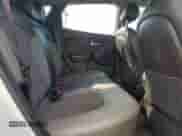 2013 Hyundai Tucson GLS z VIN KM8JUCAC9DU565571, wystawiony jako Copart lot #71464215 z przebiegiem 153 001 mil mil oraz Szkoda całkowita • Salvage title. Historia ofert i sprzedaży dostępna na DreamBid. Obrazek 11.