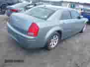 2006 Chrysler 300 with VIN 2C3LA43R56H526127, listed as a IAAI auction lot 42656383 with 148,917 mi miles and . Bid and sale history available at DreamBid. Image 4.