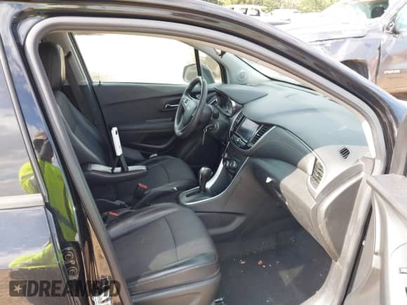 2021 Chevrolet Trax LT с VIN KL7CJLSB7MB322281, выставлен на аукционе IAAI как лот 43252257 с пробегом 96 076 миль миль и . История ставок и продаж доступна на DreamBid. Изображение 5.