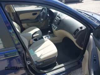 2008 Hyundai Elantra GLS z VIN KMHDU46D98U512587, wystawiony jako IAAI lot #43201892 z przebiegiem 98 735 mil mil oraz . Historia ofert i sprzedaży dostępna na DreamBid. Obrazek 5.