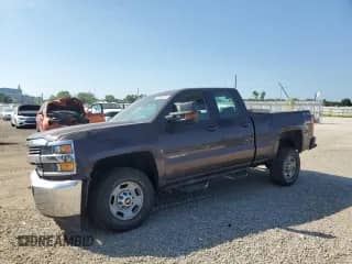 2016 Chevrolet Silverado 2500HD Work Truck z VIN 1GC2KUEG6GZ322289, wystawiony jako Copart lot #63369105 z przebiegiem 160 389 mil mil oraz Szkoda całkowita • Salvage title. Historia ofert i sprzedaży dostępna na DreamBid. Obrazek 1.