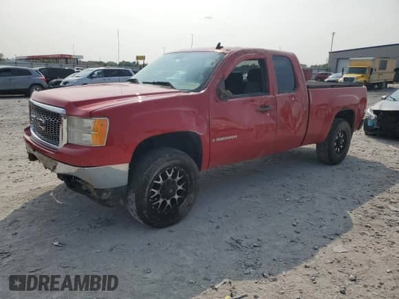 2007 GMC Sierra 1500 SLE1 with VIN 2GTEC19C271620380, listed as a Copart auction lot 60487735 with 209,391 mi miles and Salvage title. Bid and sale history available at DreamBid. Image 1.